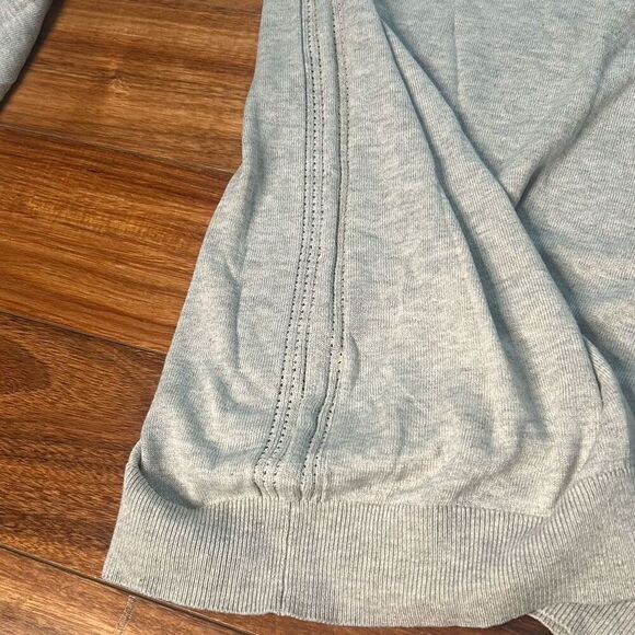Banana republic silk cotton gray pullover sweater peep hole sides - Picture 3 of 10